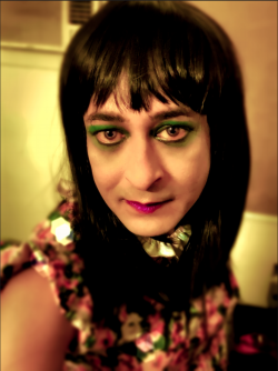 Indian sissy Trisha Ghose wants max exposure