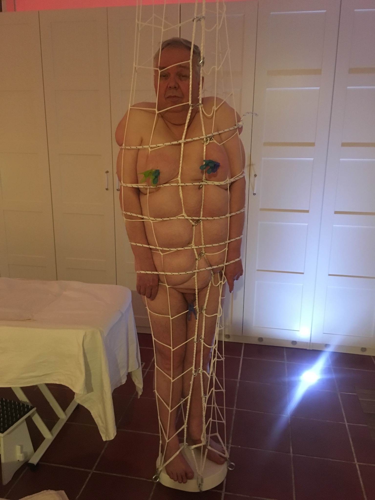 f*g in bondage