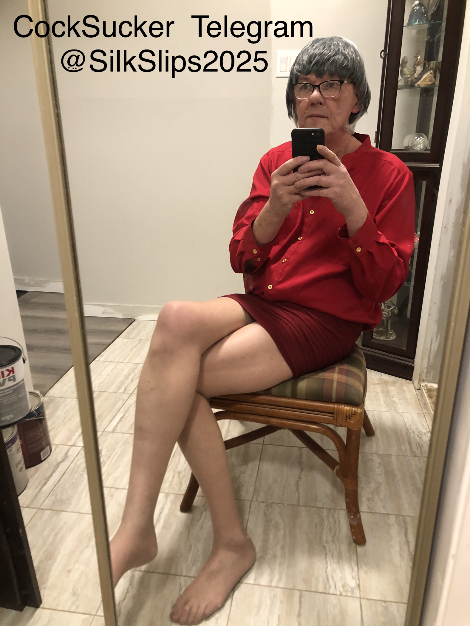 Married CockSucker Rae Jones Is Exposing Himself