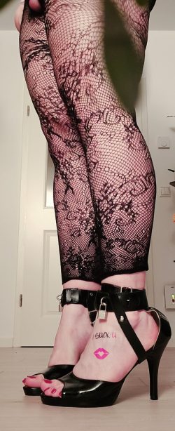 Sissy wh*re for BBC