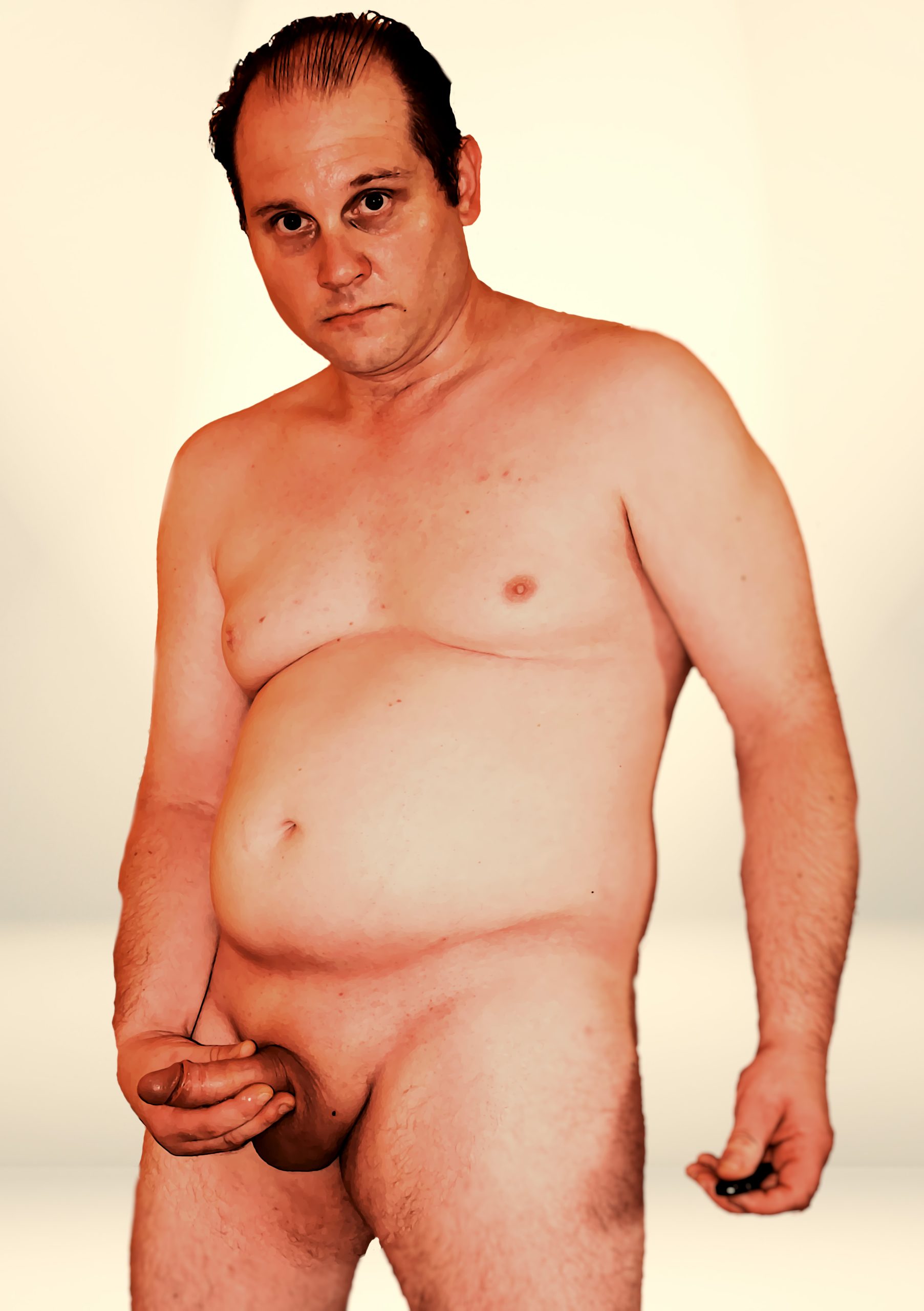 Tiny XXS Loser need to serve an true XXL sized Dom. Bull Master