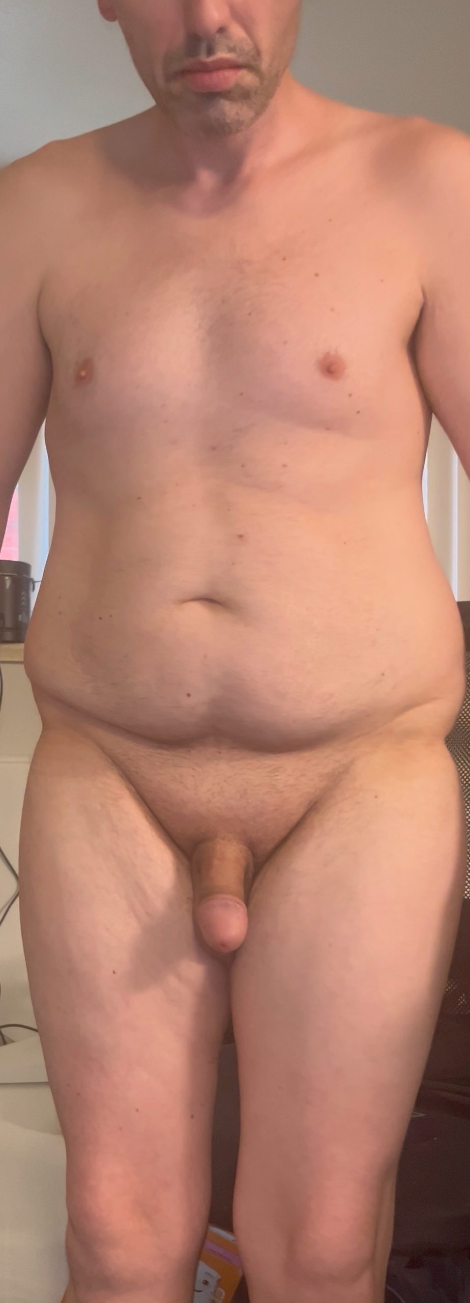 Betaloserbobbi Ballbusting – Loser gets painful ball beating from machine