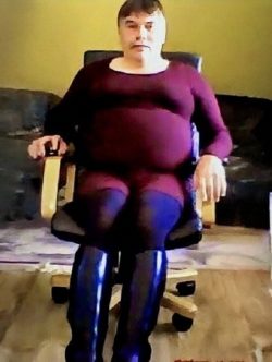 ~ Sissy in nylons pantyhose tights on chair