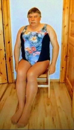 ~ Sissy Transe in nylons pantyhose tights exposed