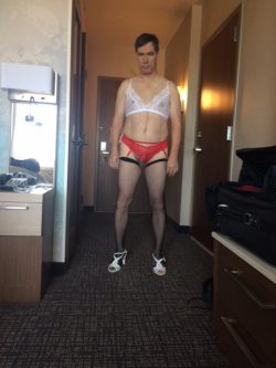 Az sissy sl*t to be exposed