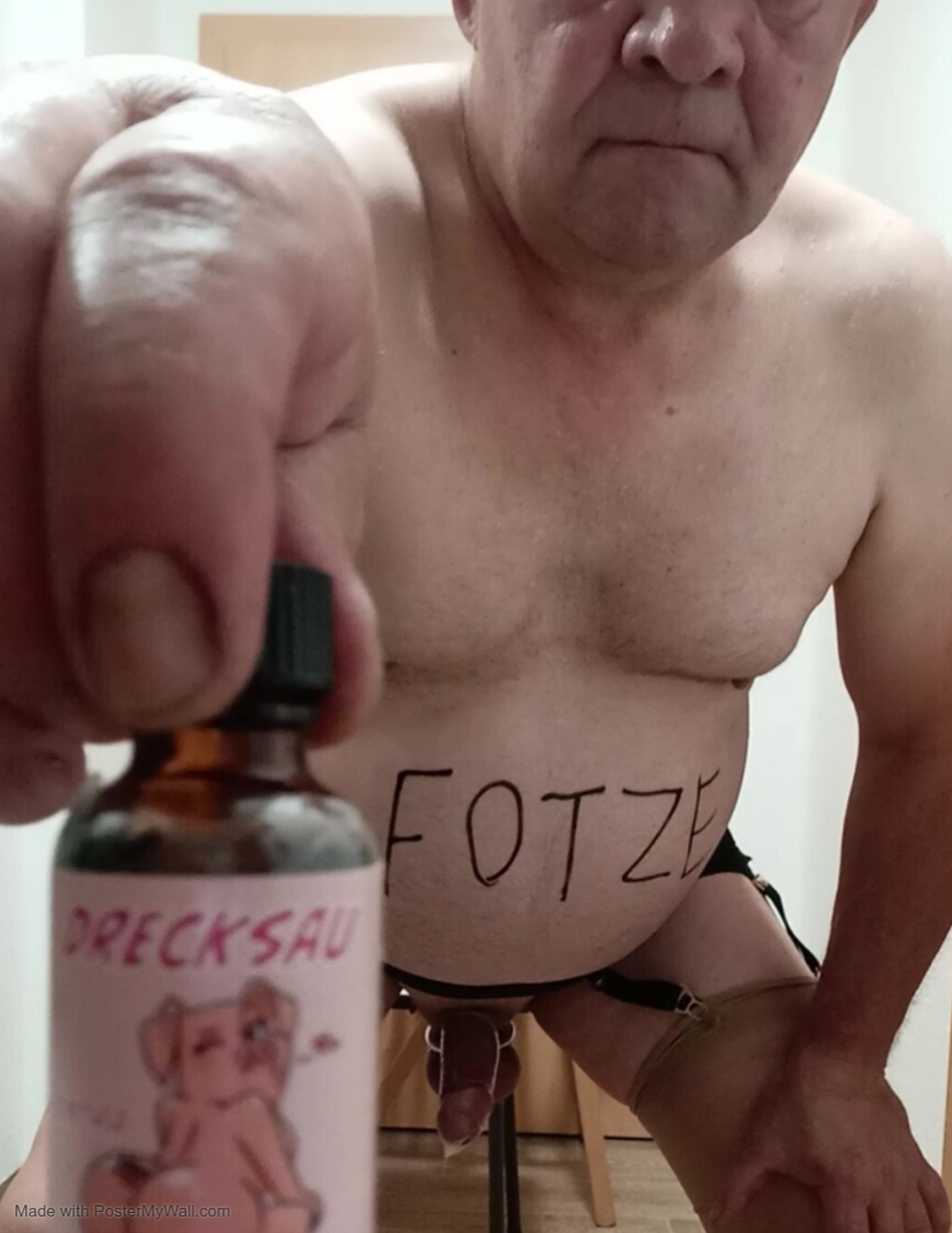 ~ sl*t zieht Poppers