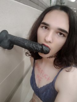 Sissy Sofia exposure risk