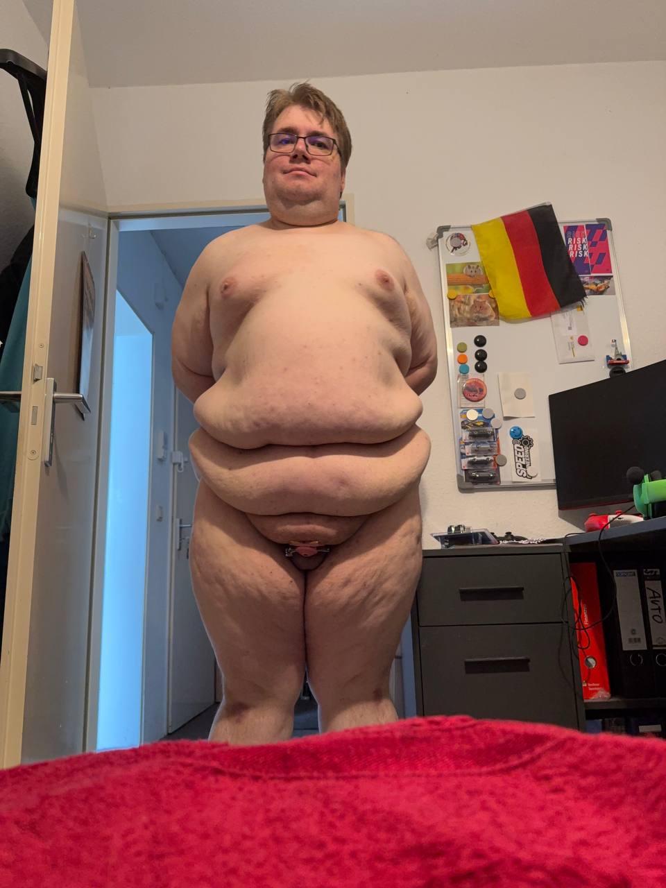Expose the piggy
