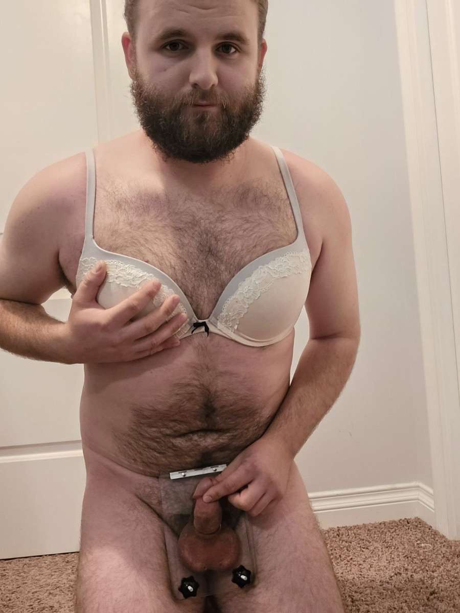 A websl*t tiny sl*t bitch