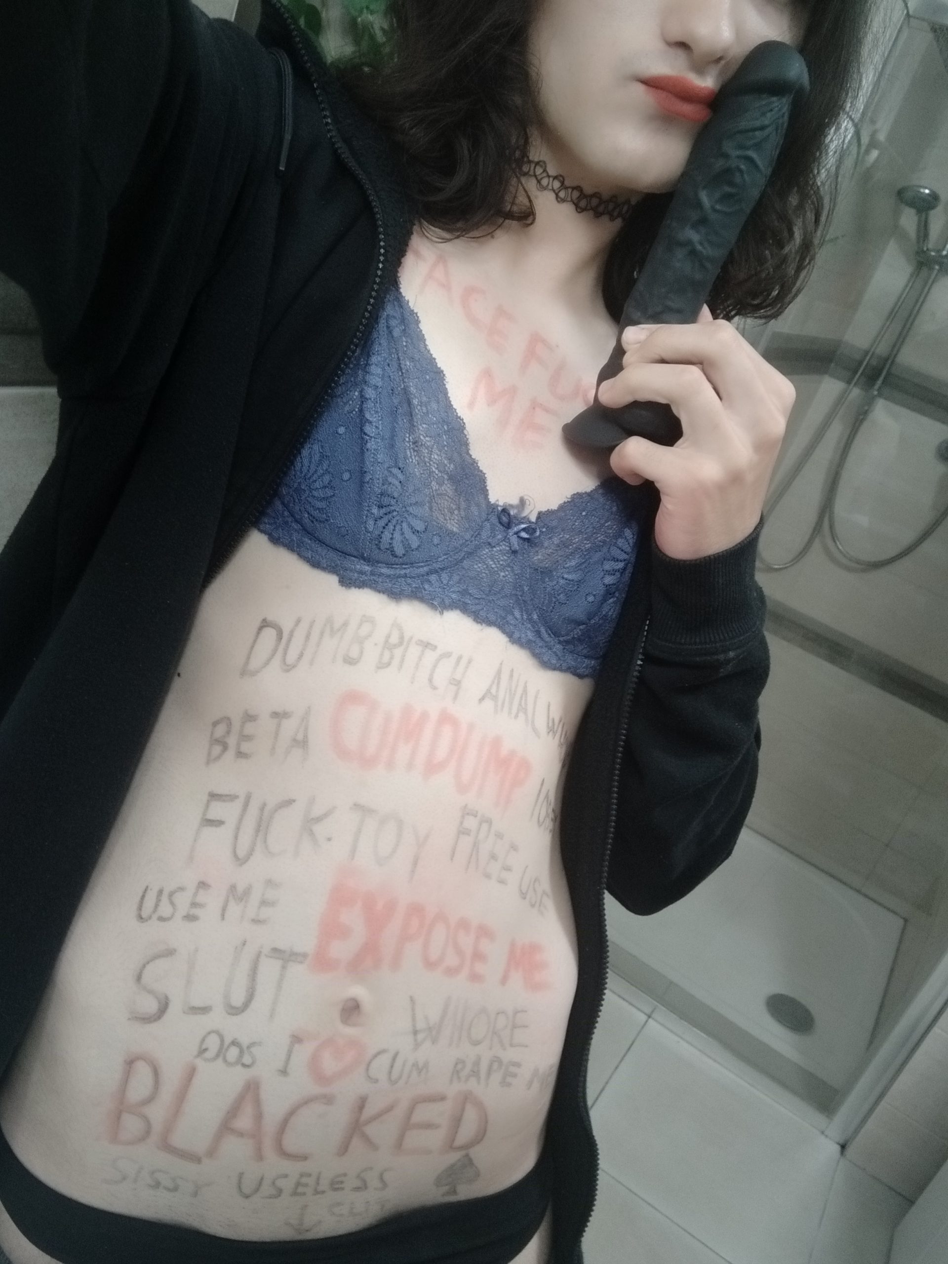 Sissy Sofia exposed, ruin her life!