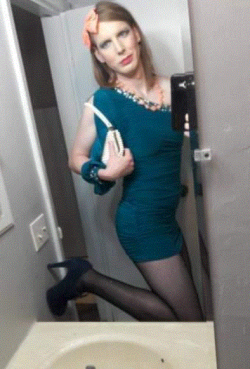 Im Hailee cummings, I’m just a bitch who wanna be popular