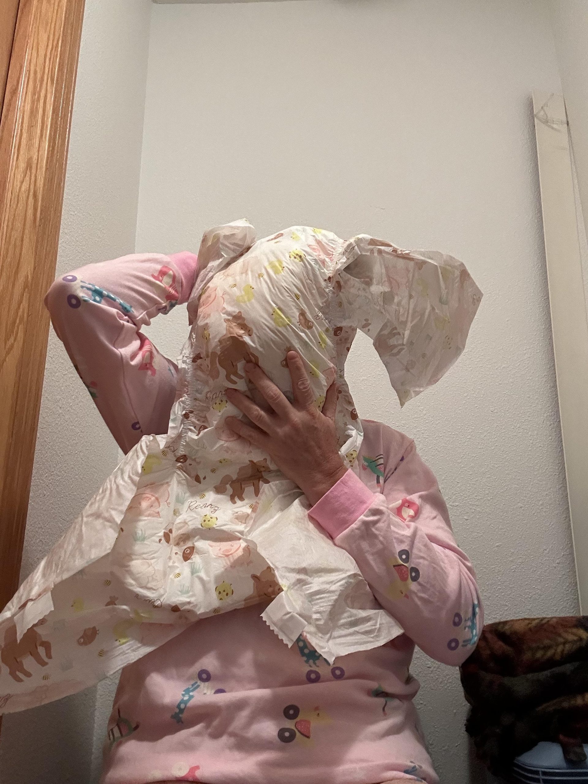Diaper Cuckold f*g Taz