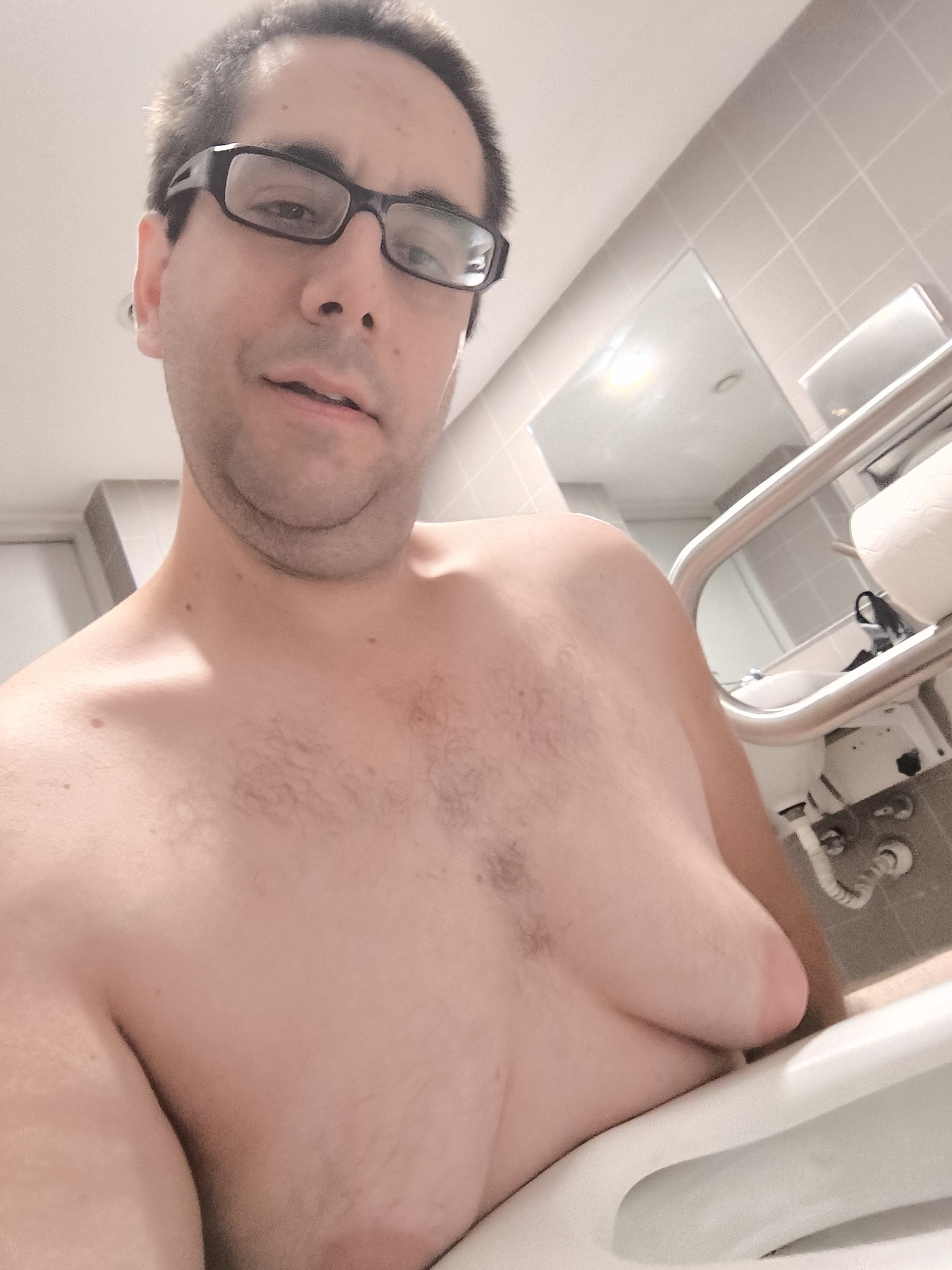 John tratarhs toilet f*ggot exposed