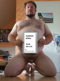 Slave Dominik König from Germany to show himself
