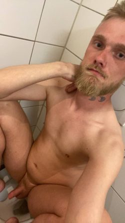 Danish Ricki exposed