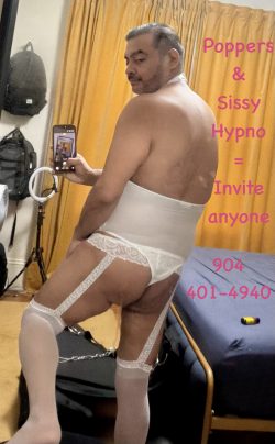 2pics-DESPERATE LOSER