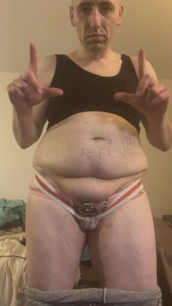 Betaloserbobbi  – Loser cocks must be locked