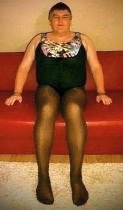 ~ Sissy Transe in Nylons pantyhose Strumpfhosen exposed
