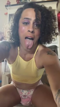 Sissy – Diaper sissy for life