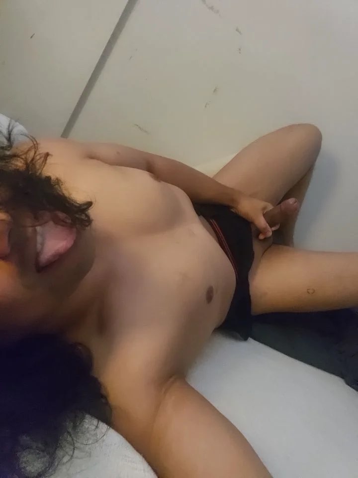 25yo hooker f*ggot Toronto