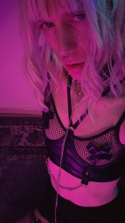 Sissy sl*t free to use