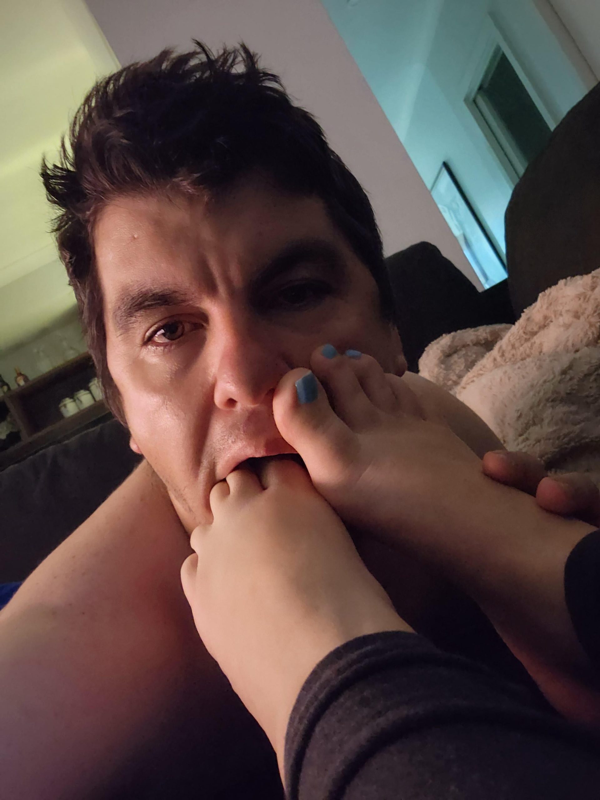 Locked up foot slave