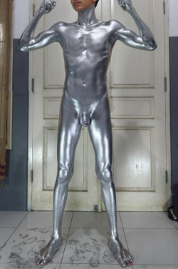 i paint myself silver