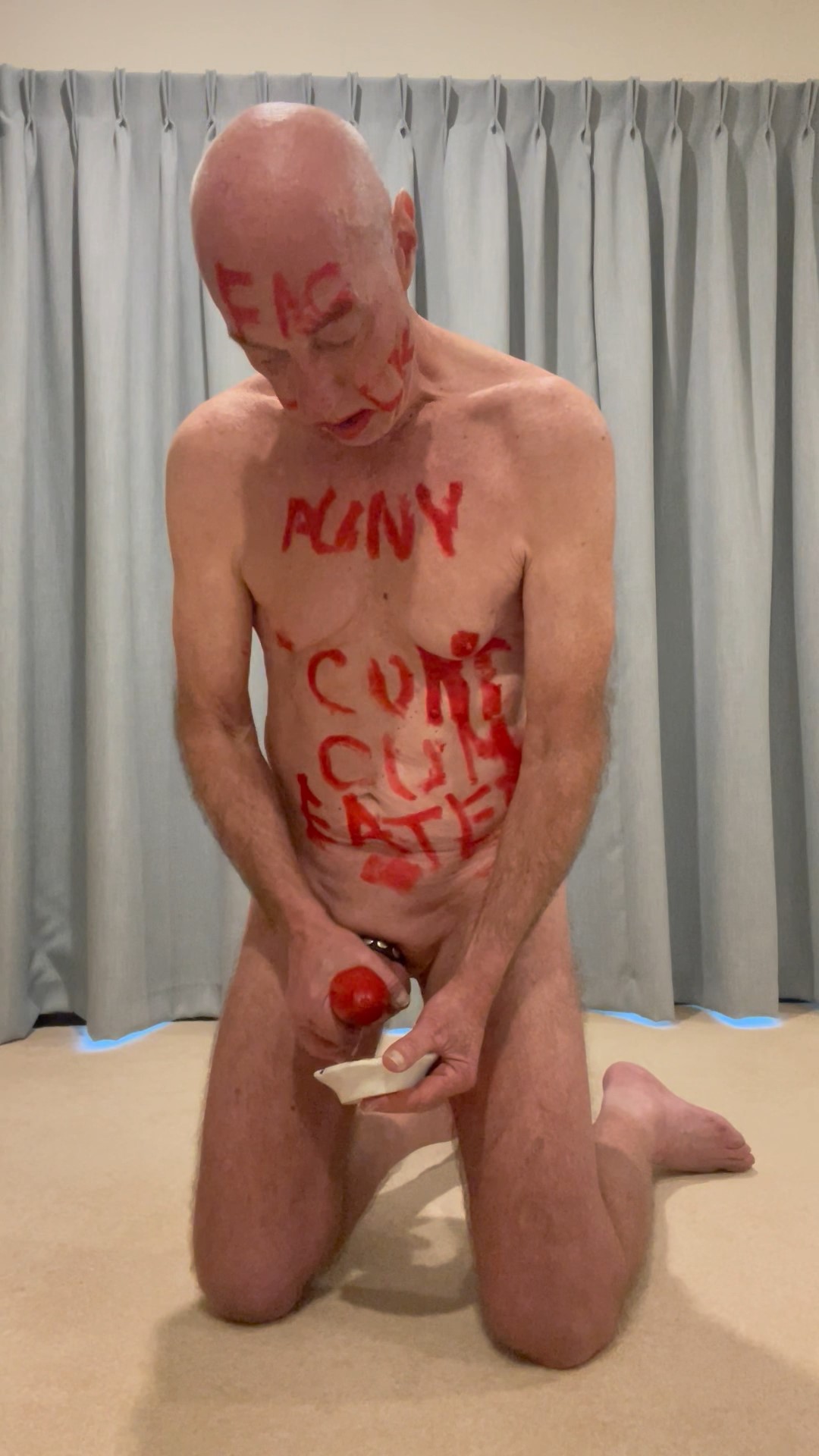 Rob Venuta exposed – Rob Venuta performs a jerk off and cum eating show for the camera (Pa ...