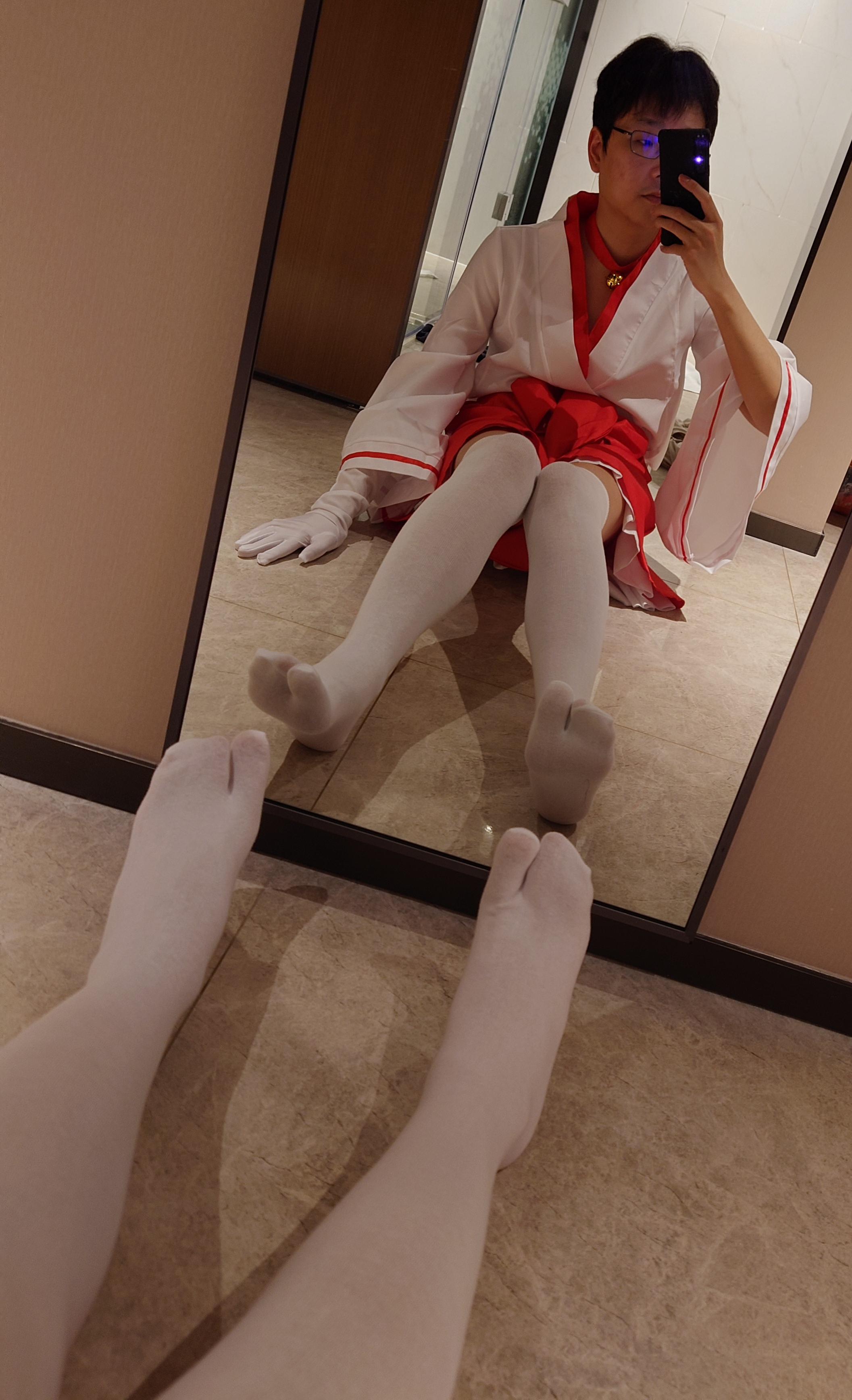 Cosplay sissy (shrine maiden / miko)