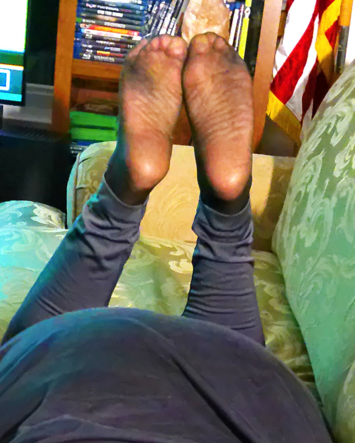 Cum On Nylon Sissy Soles