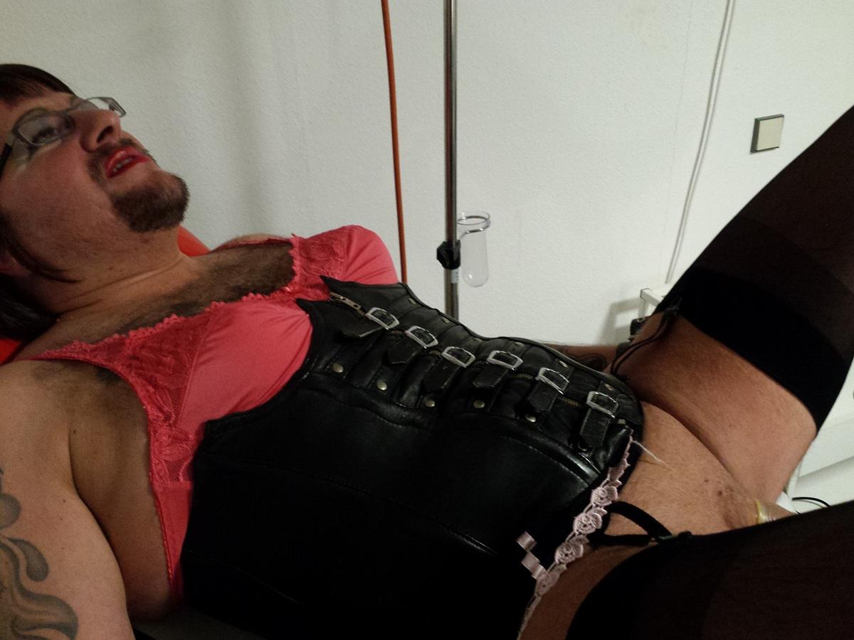 Cum sl*t MARIANNE BÜHLER – Apron wh*re For Real Men a.k.a APRON SISSY MARIANNE BÜHLER