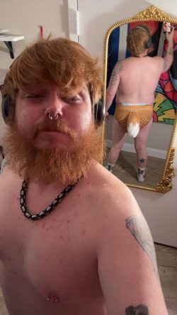 Brennon exposed – Diaper f*g Brennon exposed