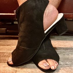 Bare Toes Exposed By Tina Caldera
