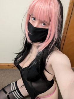 Luci_cumsl*t – Currently dolled up, come use me xx