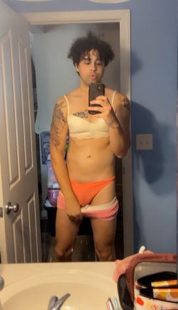 Sissy phillip – Panty sissy 5 min risk