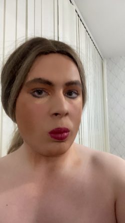 In need of an exposer